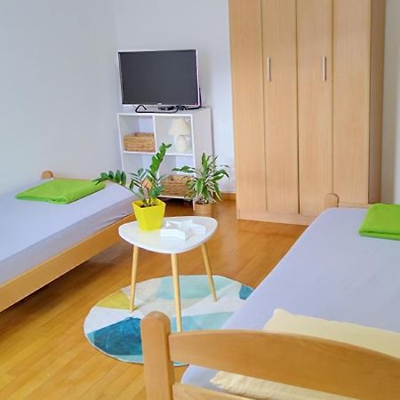 Jani Apartment 2 City Center Скопье Экстерьер фото