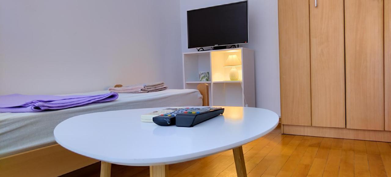Jani Apartment 2 City Center Скопье Экстерьер фото
