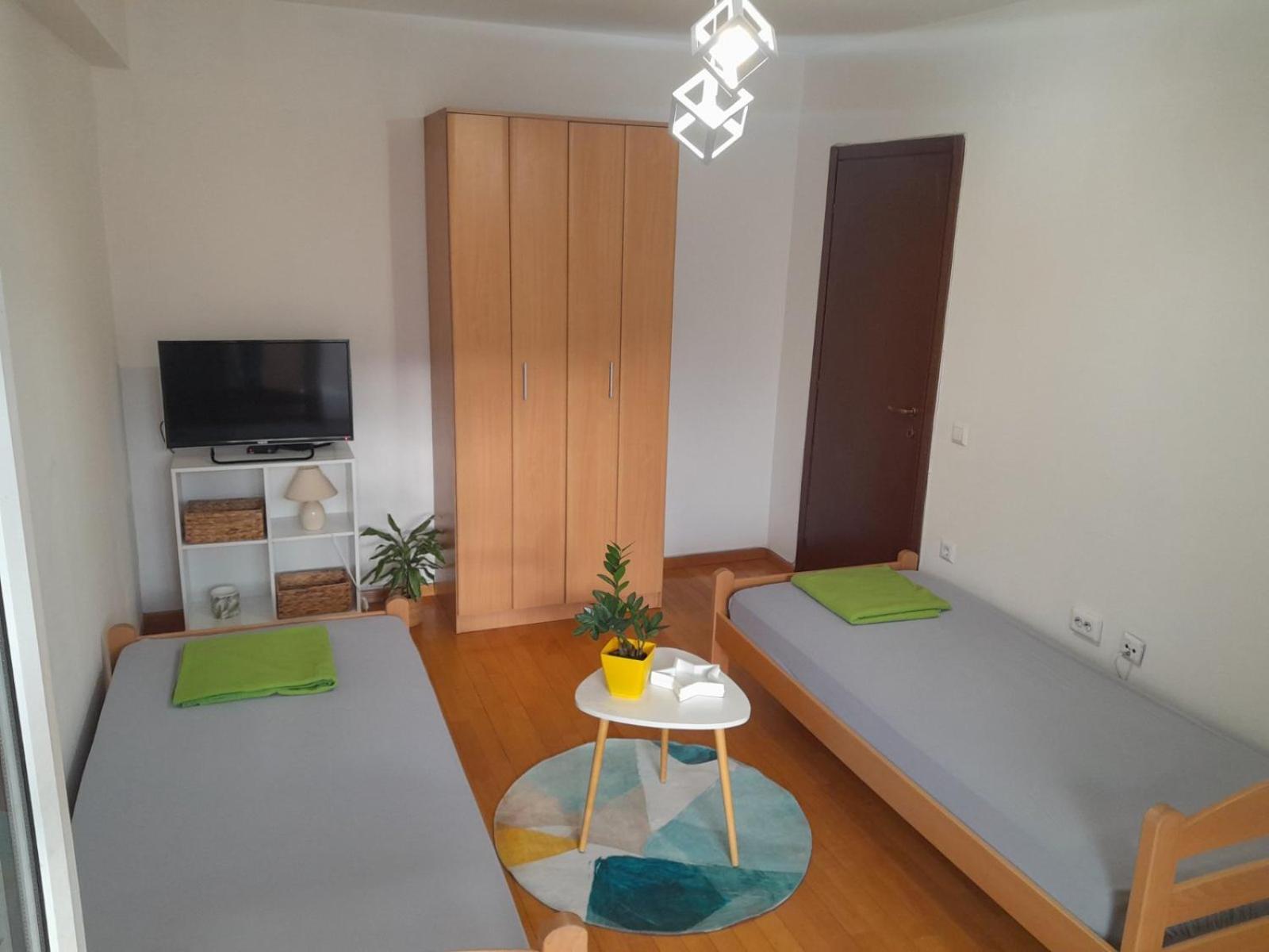 Jani Apartment 2 City Center Скопье Экстерьер фото